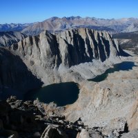 Z hřebene se nám otvírá pohled na Sierru Nevadu