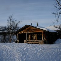 Z finského Kilpisjärvi přejíždíme zamrzlé jezero na srub Kuohkimajärvi u finsko - norsko - švédského trojmezí